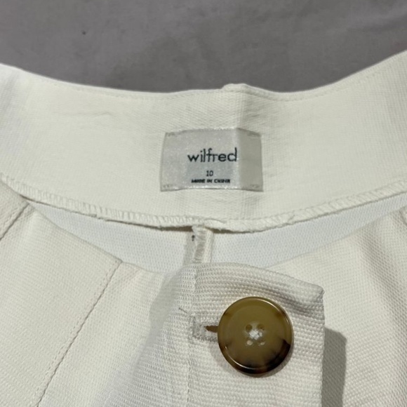 Wilfred High Waisted White Pleated Shorts - 10 - Picture 3 of 4